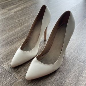 Aldo Pointed Toe Pumps Size 9